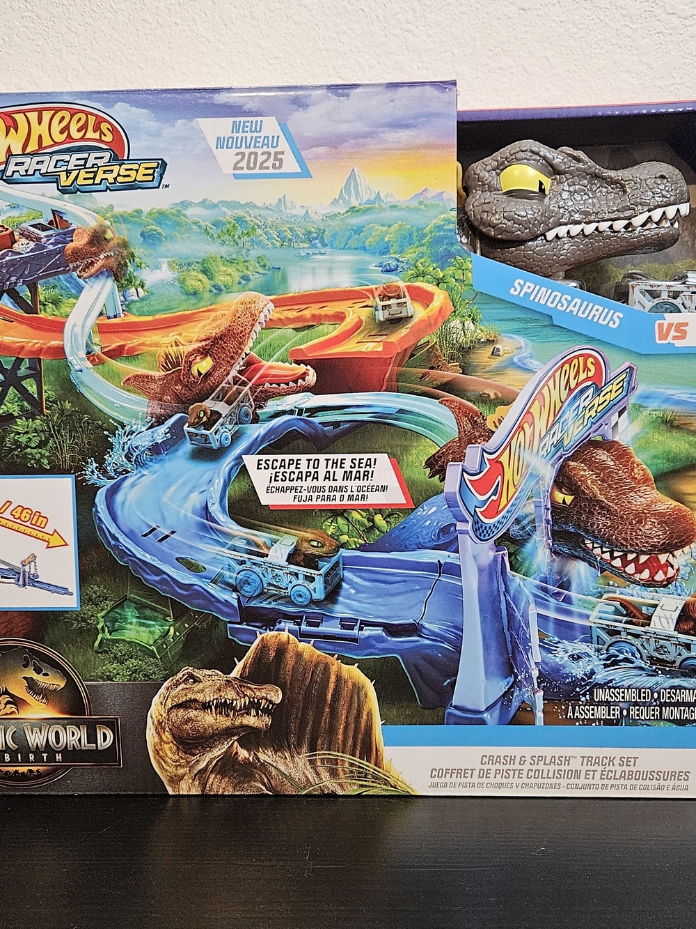 Mattel Hot Wheels Racerverse Jurassic World Dinosaur Splash Track Set